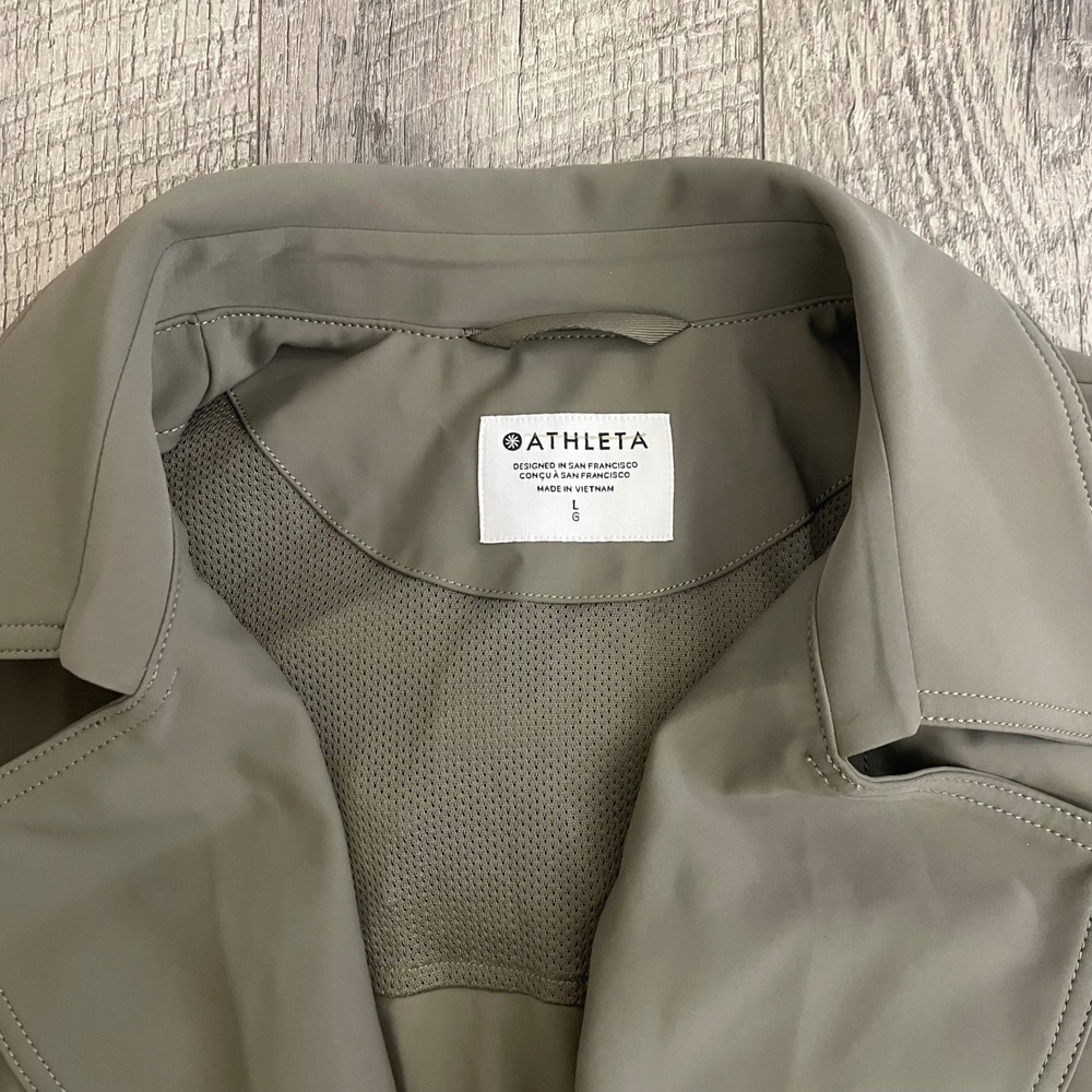 Athleta Stellar Trench Coat Olive Green Water Repellent Mesh Venting Womens L - Picture 6 of 13